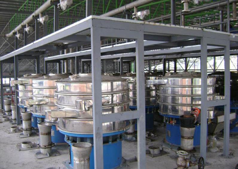 浙江某電池企業(yè)10臺(tái)3層旋振篩客戶使用設(shè)備現(xiàn)場