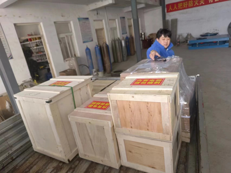 拍擊篩、檢驗(yàn)篩發(fā)貨